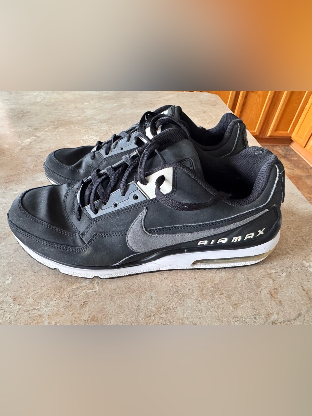 Nike Men’s Black and Gray Air Max-Style Sneakers